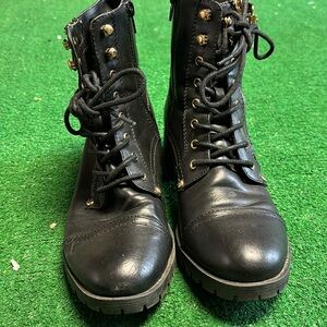Style Combat boots